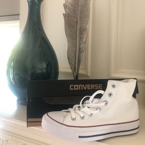 Chuck Taylor high top Converse! New, never worn.